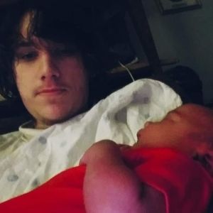 Meet your Posher, Devin